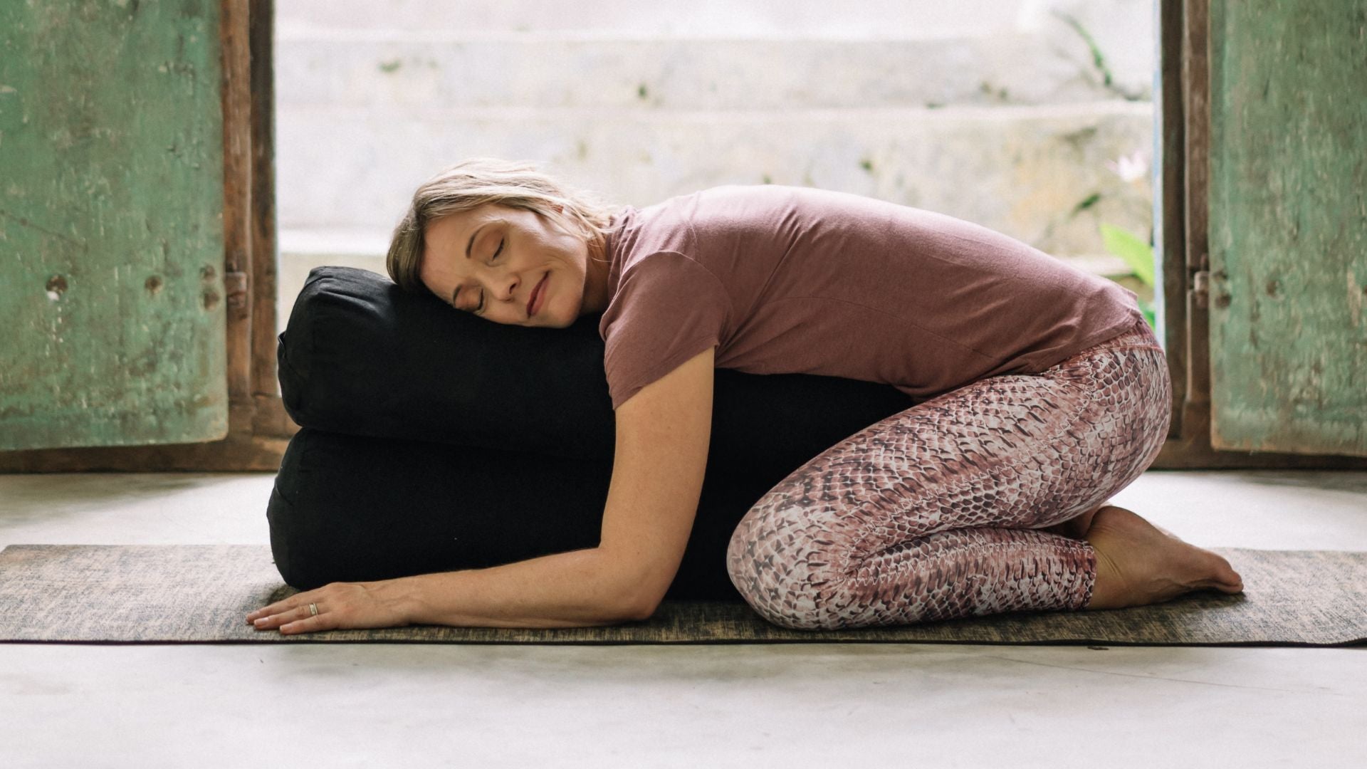 Yin yoga er langt fra altid rolig - en stille revolution indefra