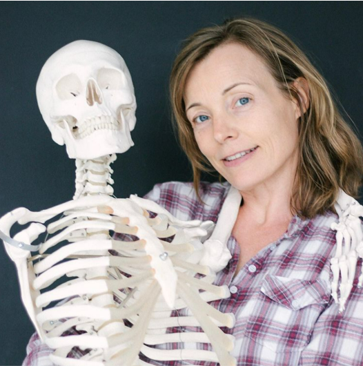 Trine Hedegaard underviser i yin yoga – blog om yogarexi og kropsidealer